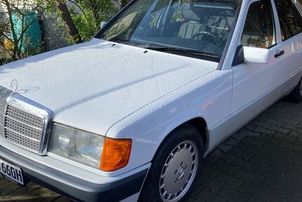 Mercedes-Benz 190 64.500 km 11.000 &euro; Rödermark 63322