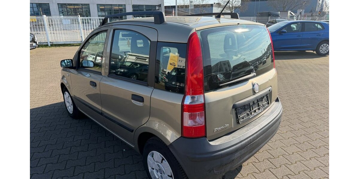 Fiat Panda 1.Hand/76.000km 76.555 km 2.499 &euro; Frankfurt 60386