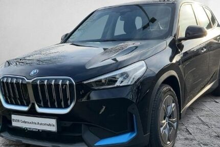 BMW iX1 7.513 km 32.966 &euro; Frankfurt 60314