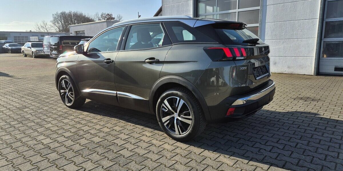 Peugeot 3008 1,2l Allure Navi, Rückfahrkamera, Parktronic 62.852 km 14.990 &euro; Rodgau 63110