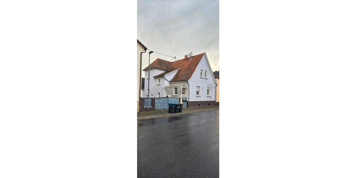 Einfamilienhaus Limeshain - 5 Zimmer, 187 m&sup2;, 370.000&euro; | Angebot:26638346