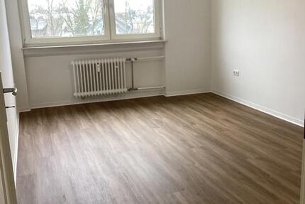 Wohnung Offenbach am Main Bieberer Berg - 3.5 Zimmer, 70 m&sup2;, 861&euro; | Angebot:26003352