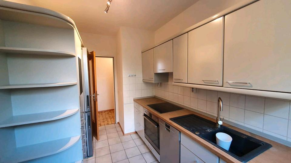 Etagenwohnung Dreieich - 3 Zimmer, 82 m&sup2;, 1.370&euro; | Angebot:25845127