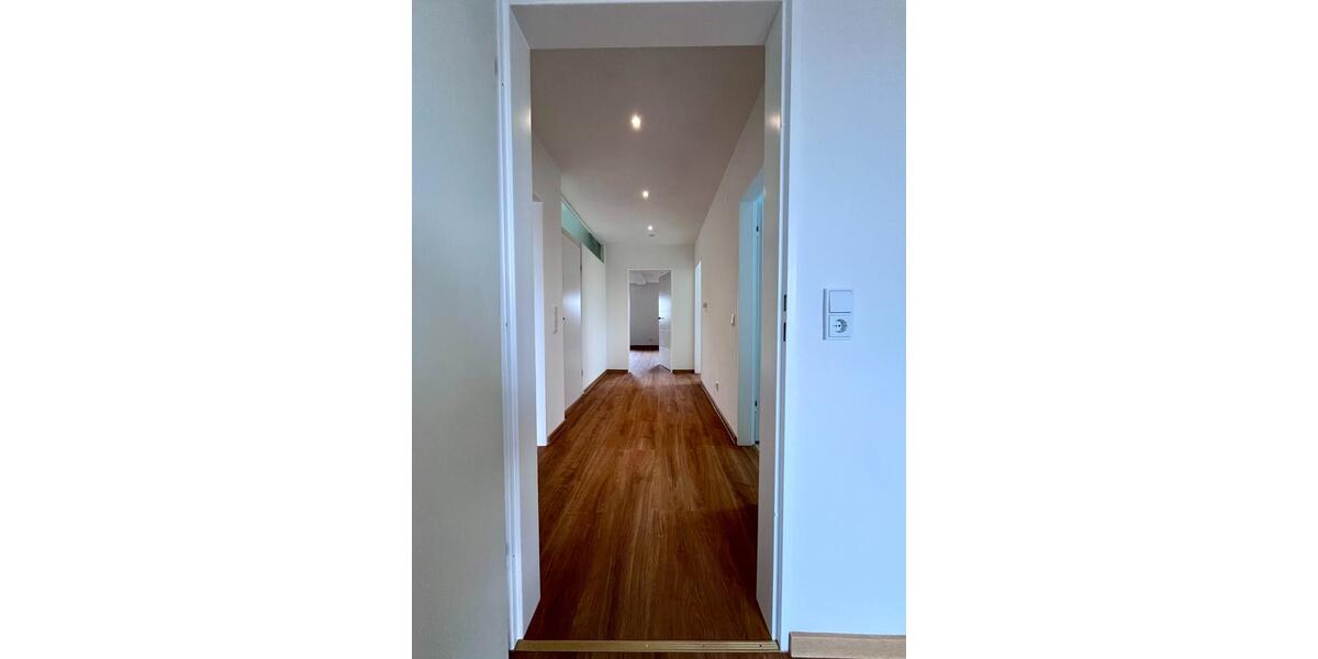 Etagenwohnung Frankfurt am Main Bonames - 3 Zimmer, 101 m&sup2;, 1.780&euro; | Angebot:25784289