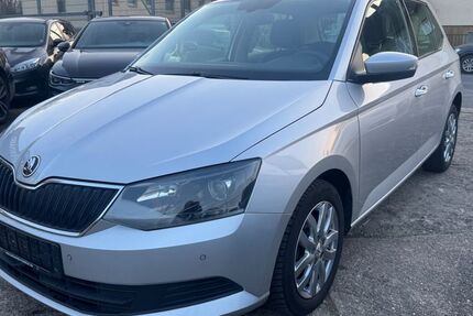 Skoda Fabia 256.255 km 5.690 &euro; Frankfurt am Main 60388