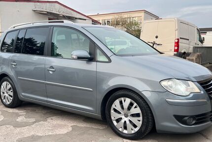 VW Touran 175.000 km 4.600 &euro; Frankfurt am Main 65933