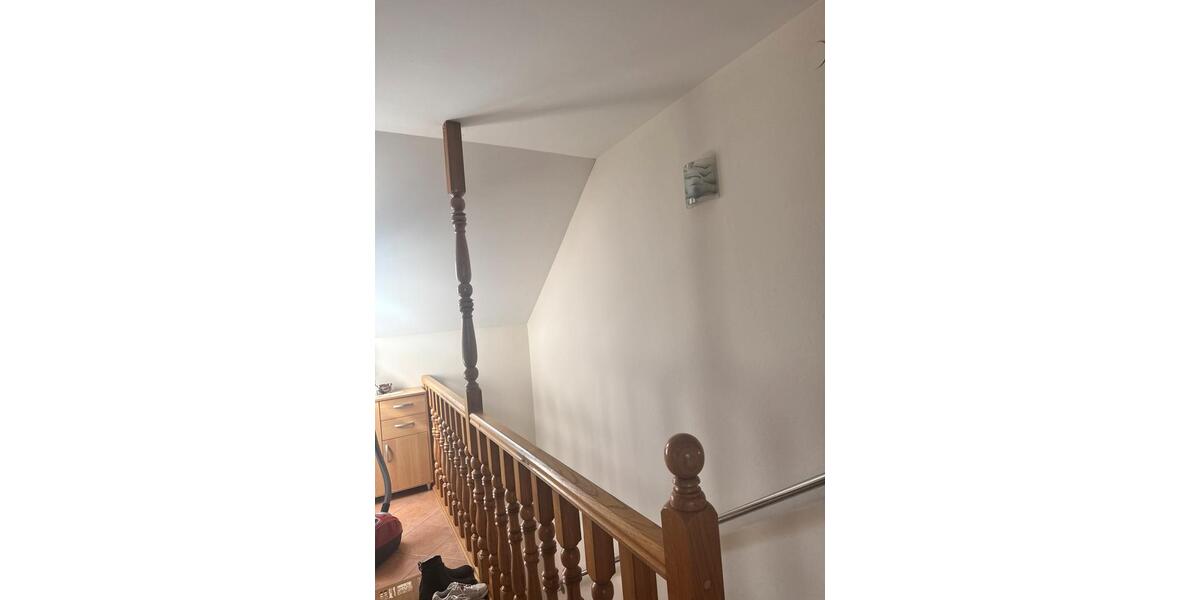 Einfamilienhaus Friedberg (Hessen) - 6 Zimmer, 250 m&sup2;, 400.000&euro; | Angebot:26052883