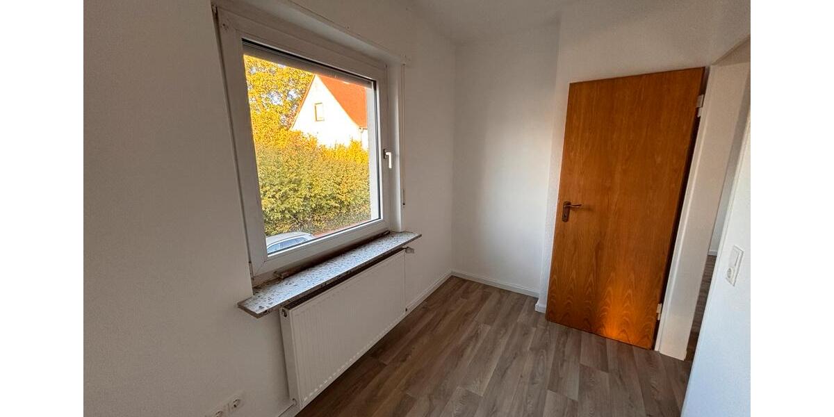 Einfamilienhaus Erlensee - 4 Zimmer, 90 m&sup2;, 1.700&euro; | Angebot:27623868