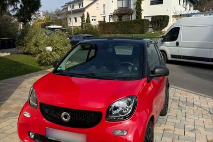 Smart ForTwo 28.838 km 9.900 &euro; Friedrichsdorf 61381