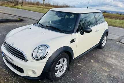 Mini One 99.000 km 7.500 &euro; Schöneck 61137