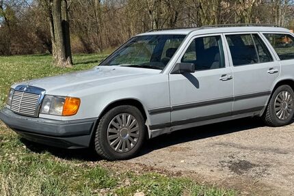 Mercedes-Benz 250 205.500 km 6.490 &euro; Frankfurt 60326