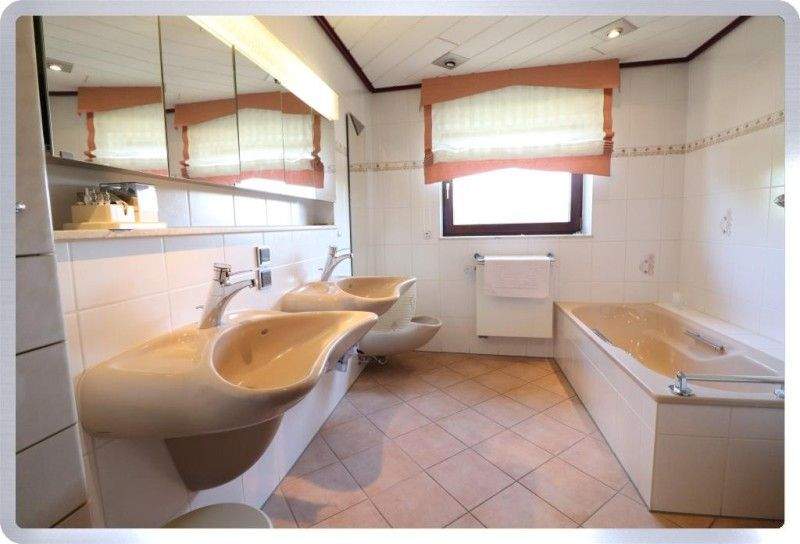 Einfamilienhaus Rodgau Nieder-Roden - 5 Zimmer, 202 m&sup2;, 790.000&euro; | Angebot:25726779