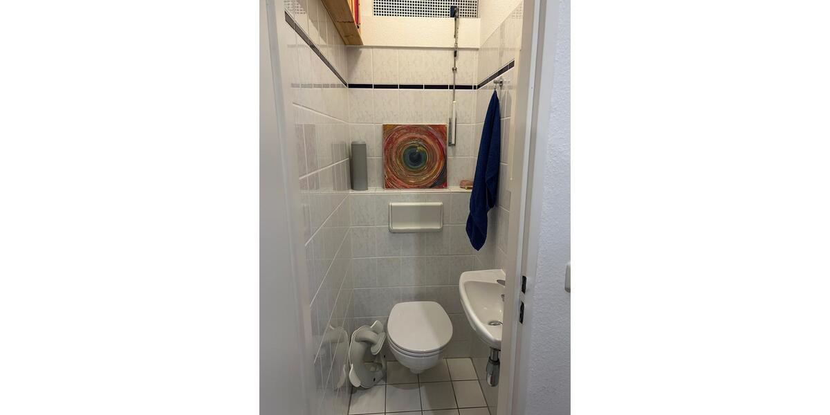 Etagenwohnung Frankfurt am Main Ginnheim - 3 Zimmer, 75 m&sup2;, 1.000&euro; | Angebot:25877425