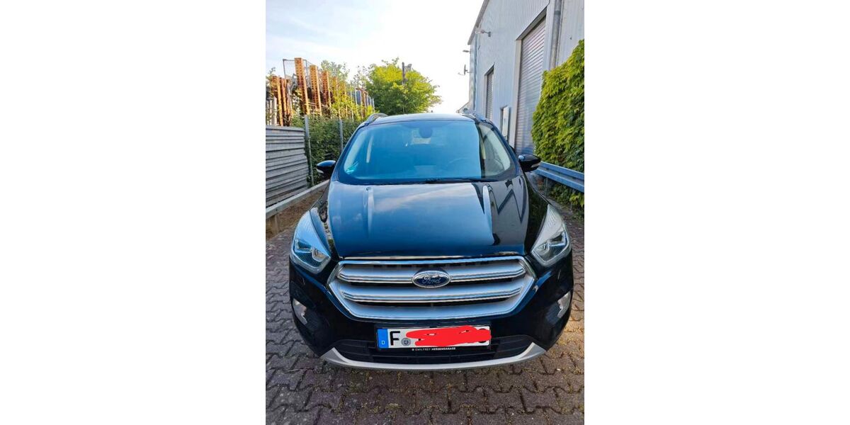 Ford Kuga 105.400 km 12.800 &euro; Frankfurt am Main 65934