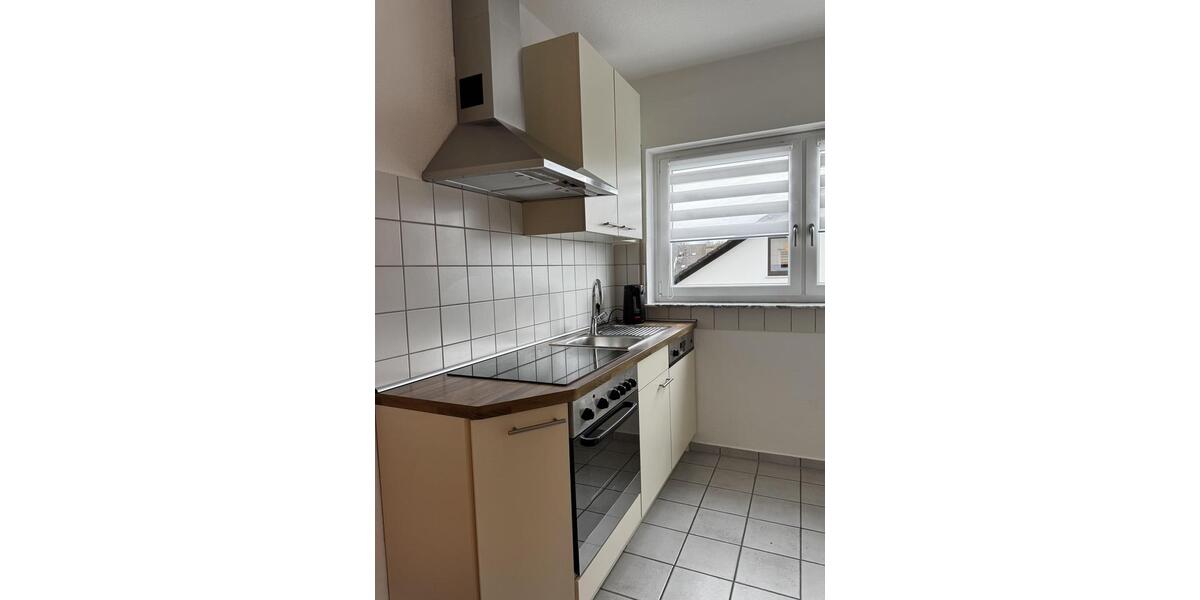 Dachgeschoßwohnung Aschaffenburg Damm - 2 Zimmer, 67 m&sup2;, 1.330&euro; | Angebot:26343868