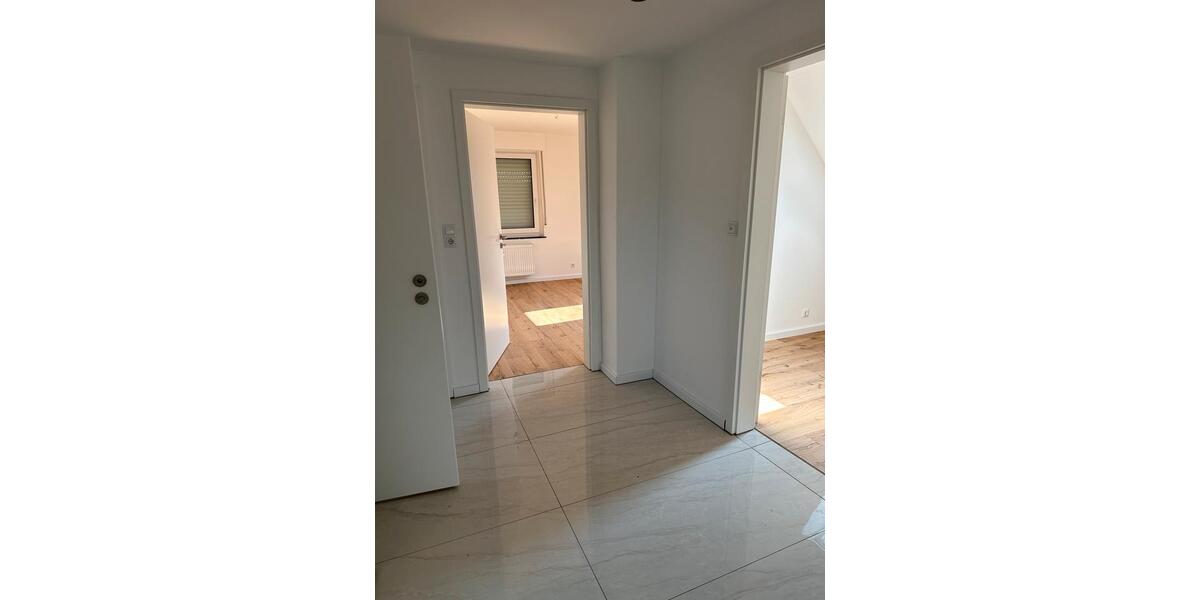 Dachgeschoßwohnung Linsengericht - 3 Zimmer, 75 m&sup2;, 900&euro; | Angebot:25833011