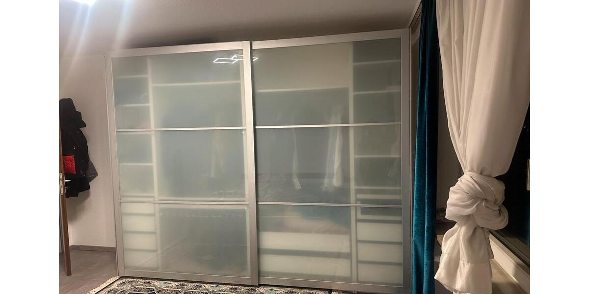 Etagenwohnung Frankfurt am Main Nied - 3 Zimmer, 86 m&sup2;, 1.400&euro; | Angebot:25853910