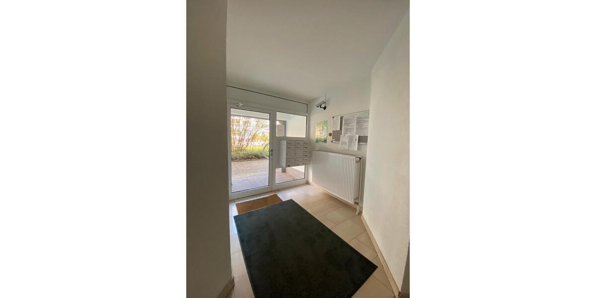 Etagenwohnung Schwalbach am Taunus - 1 Zimmer, 66 m&sup2;, 990&euro; | Angebot:25900858