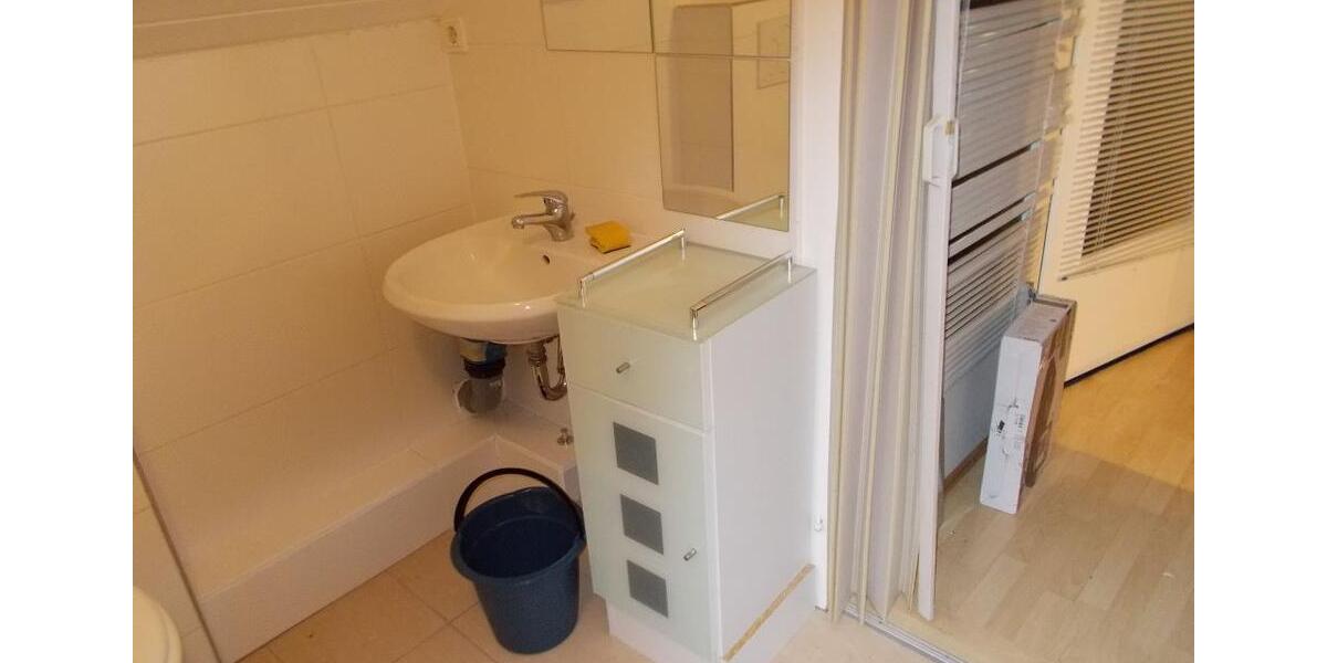 Dachgeschoßwohnung Langenselbold - 2 Zimmer, 40 m&sup2;, 440&euro; | Angebot:26138175