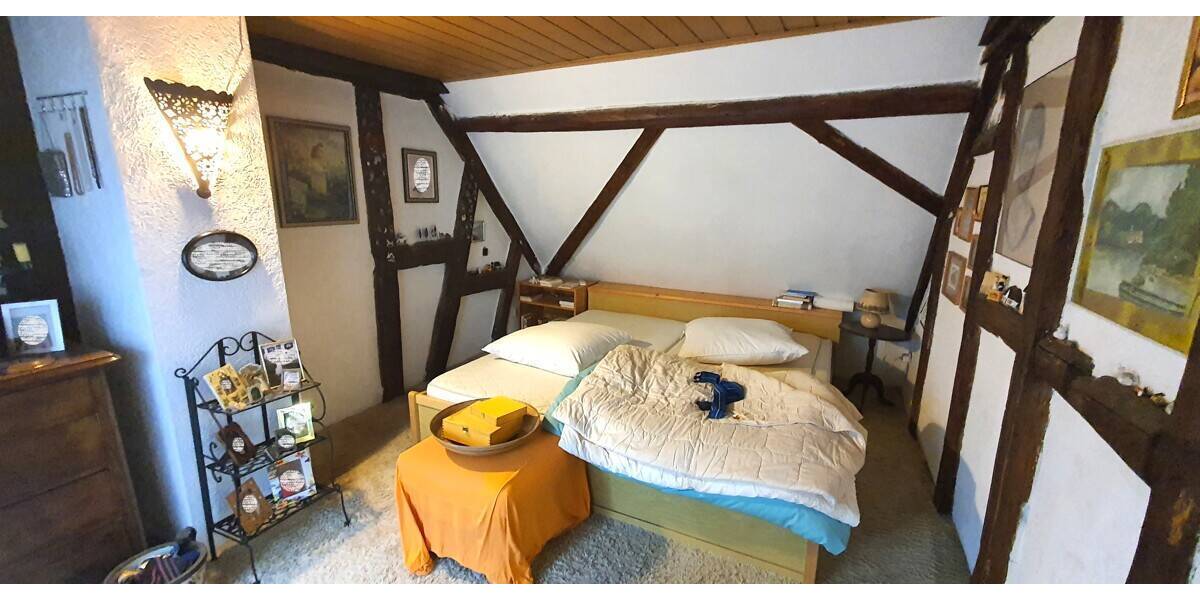 Doppelhaushälfte Langenselbold - 5 Zimmer, 136 m&sup2;, 219.000&euro; | Angebot:26585300