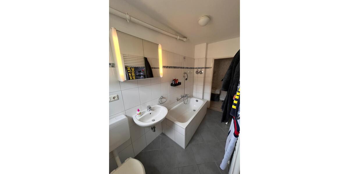 Etagenwohnung Hanau Großauheim - 3 Zimmer, 61 m&sup2;, 700&euro; | Angebot:26022152