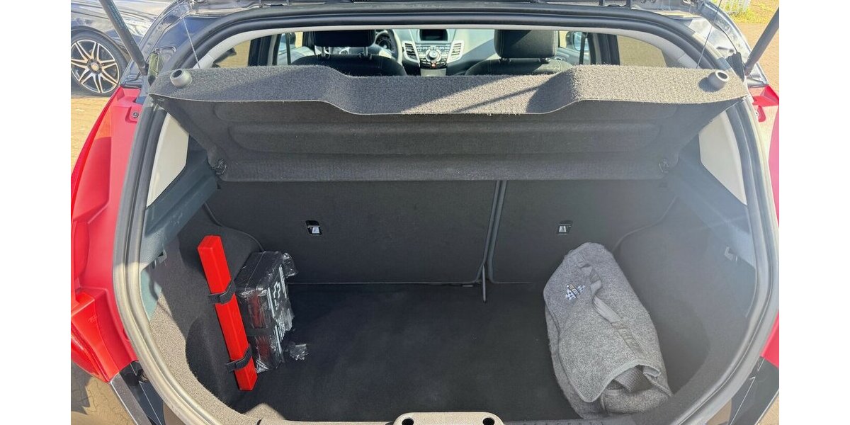 Ford Fiesta 1.6 TDCI Titanium/5Türig/TOP 193.000 km 3.290 &euro; Frankfurt 60386