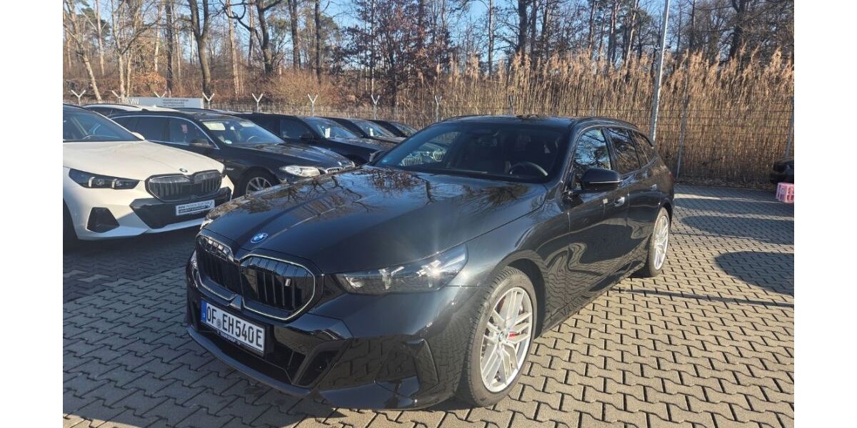 BMW i5 6.500 km 84.999 &euro; Hainburg 63512