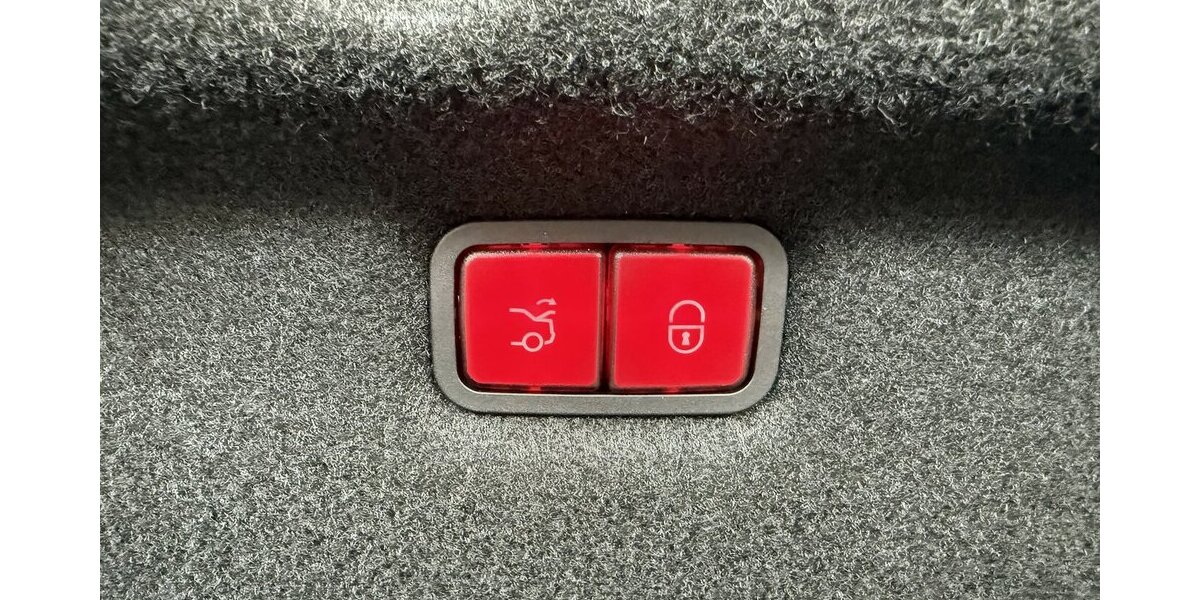 Mercedes-Benz SL 63 AMG 4M+ PREMIUM-FAHRASSIST+-DYNAMIC+20ZOLL 11.780 km 119.449 &euro; Groß-Umstadt 64823