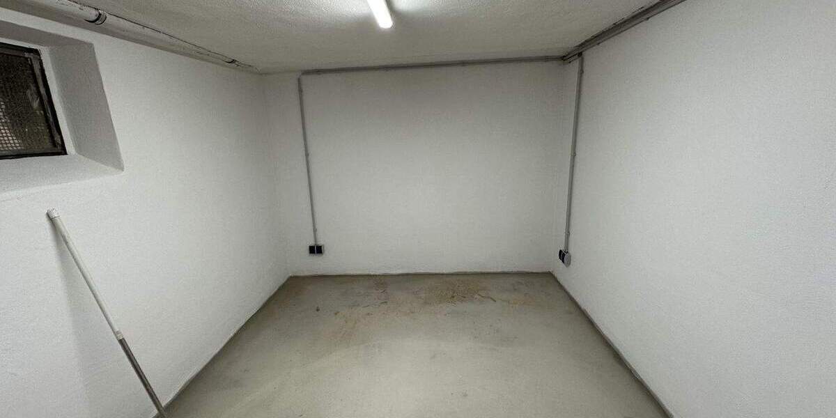 Etagenwohnung Karben Klein-Karben - 4 Zimmer, 170 m&sup2;, 2.050&euro; | Angebot:25665203