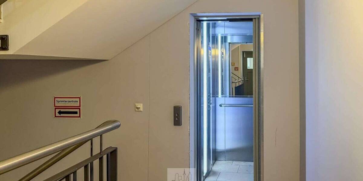 Etagenwohnung Frankfurt am Main Bahnhofsviertel - 2 Zimmer, 91 m&sup2;, 819.000&euro; | Angebot:25985273