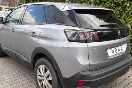 Peugeot 3008 196.049 km 12.495 &euro; Frankfurt am Main 60389