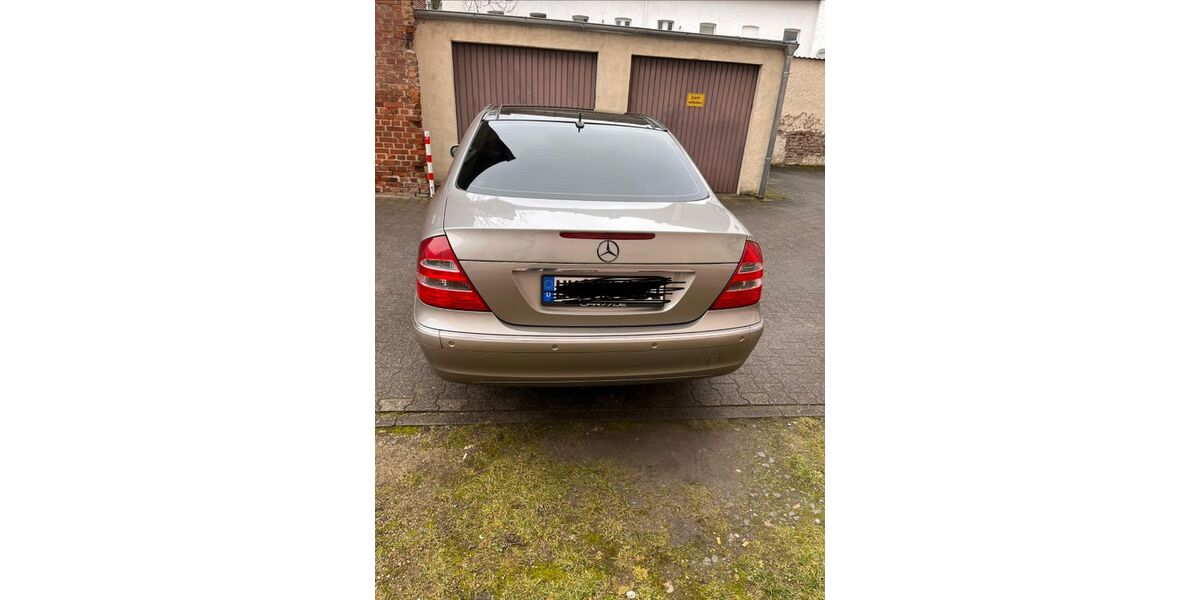 Mercedes-Benz 220 220.000 km 5.000 &euro; Hanau 63452