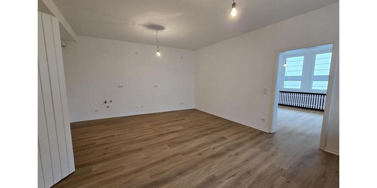 Einfamilienhaus Offenbach am Main - 5 Zimmer, 200 m&sup2;, 2.300&euro; | Angebot:25807440
