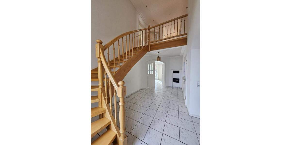 Einfamilienhaus Hösbach - 7 Zimmer, 211 m&sup2;, 860.000&euro; | Angebot:25666863