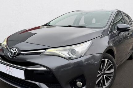 Toyota Avensis 238.000 km 7.199 &euro; Frankfurt am Main 60386