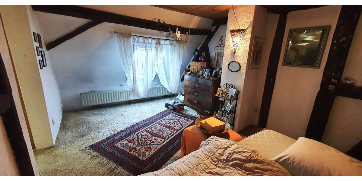 Doppelhaushälfte Langenselbold - 5 Zimmer, 136 m&sup2;, 219.000&euro; | Angebot:26585300