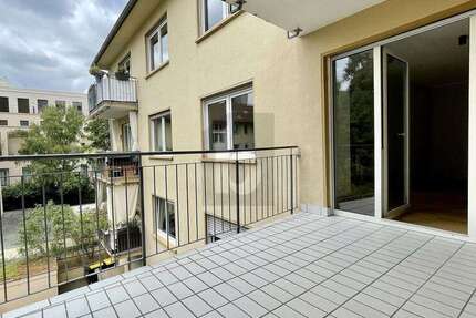 Wohnung Frankfurt am Main Bockenheim - 3 Zimmer, 75 m&sup2;, 1.900&euro; | Angebot:27702751
