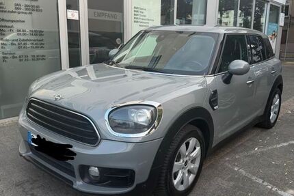 Mini Countryman C (Cooper) 164.000 km 13.800 &euro; Frankfurt am Main 65934