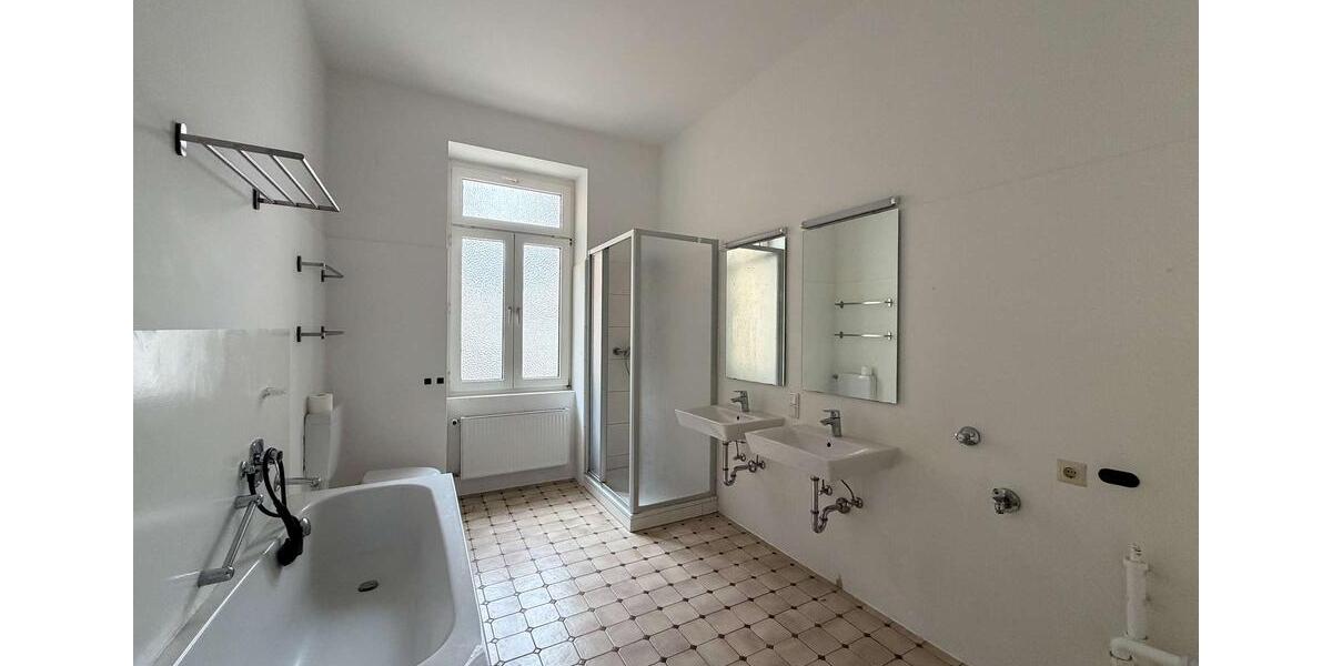 Etagenwohnung Bad Nauheim - 3 Zimmer, 113 m&sup2;, 1.300&euro; | Angebot:25960064