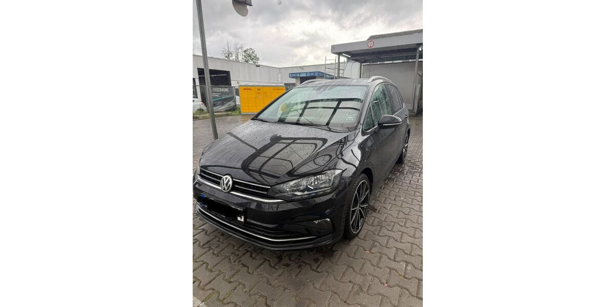 VW Golf Sportsvan 71.000 km 17.400 &euro; Frankfurt 65933