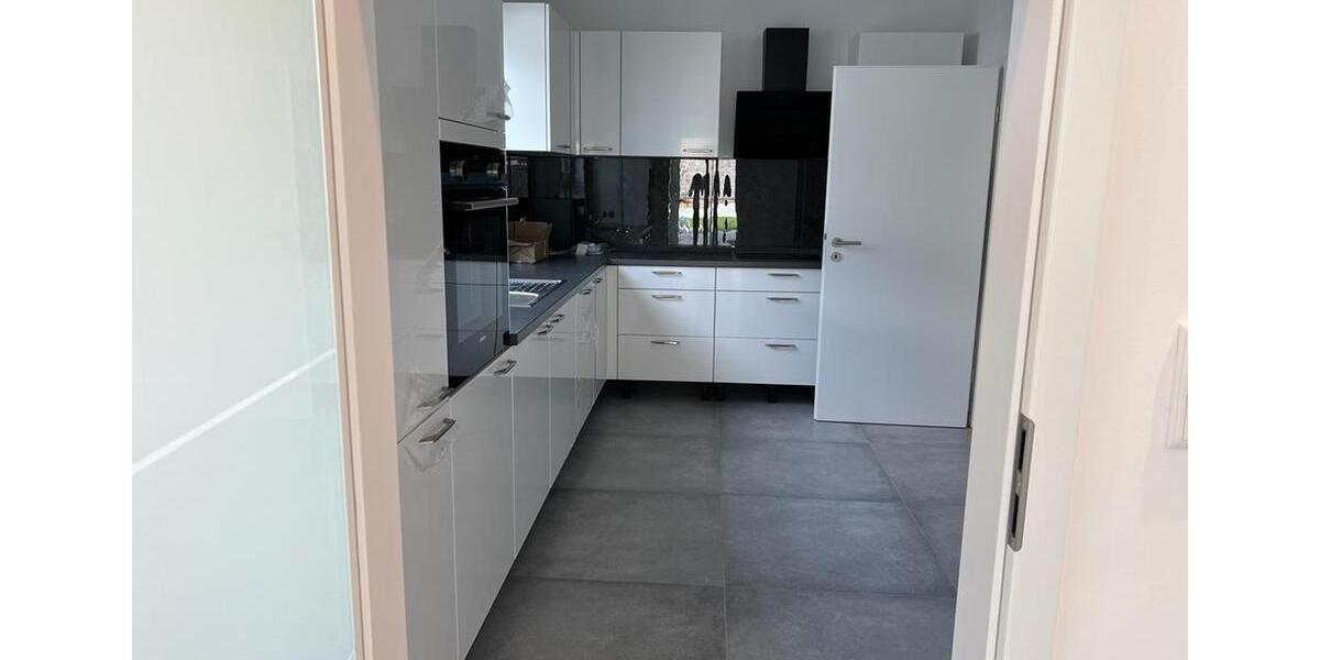Doppelhaushälfte Frankfurt am Main Bergen-Enkheim - 6 Zimmer, 230 m&sup2;, 2.600&euro; | Angebot:26447582