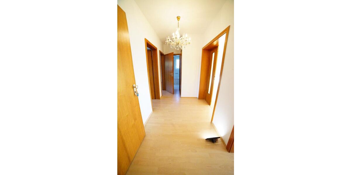 Hochparterre Freigericht - 3 Zimmer, 82 m&sup2;, 1.290&euro; | Angebot:25349975