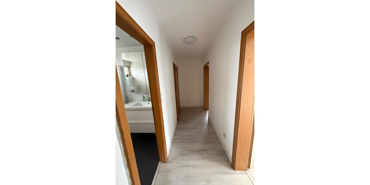 Mehrfamilienhaus, Wohnhaus Obertshausen - 6 Zimmer, 160 m&sup2;, 2.100&euro; | Angebot:26016675