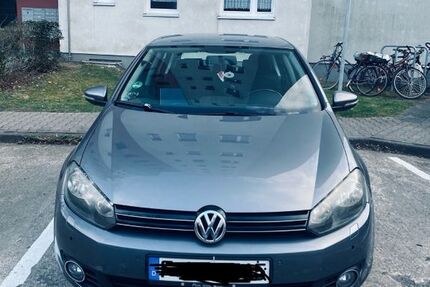 VW Golf 222.500 km 4.900 &euro; Frankfurt 60439