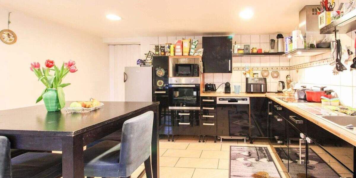 Einfamilienhaus Groß-Umstadt Klein-Umstadt - 8 Zimmer, 180 m&sup2;, 279.000&euro; | Angebot:25881542