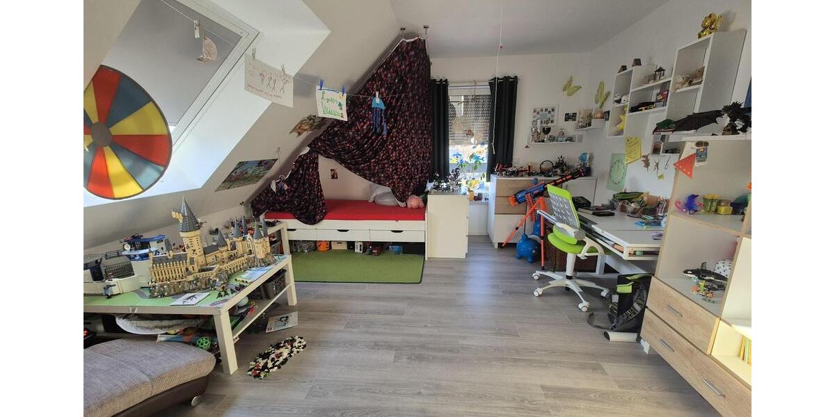 Etagenwohnung Gelnhausen - 4 Zimmer, 128 m&sup2;, 1.350&euro; | Angebot:25553299
