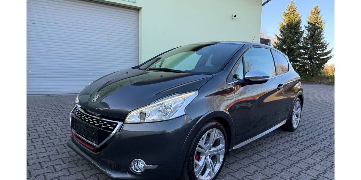 Peugeot 208 105.000 km 9.800 &euro; Nidderau 61130