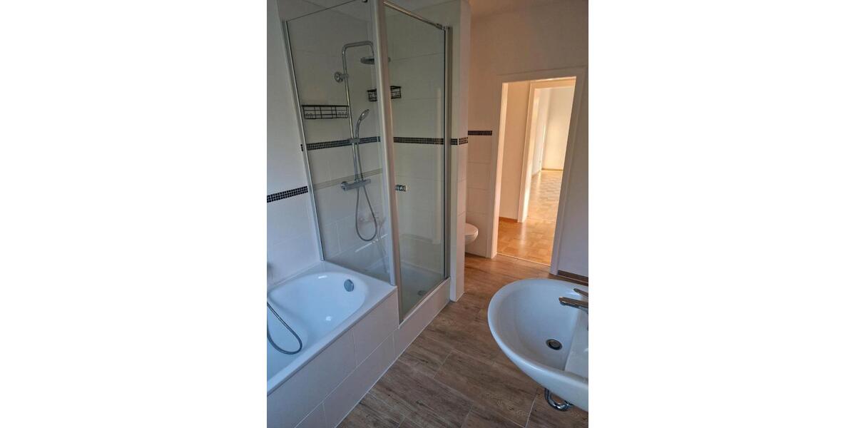 Etagenwohnung Oberursel (Taunus) - 4.5 Zimmer, 110 m&sup2;, 1.850&euro; | Angebot:27565684