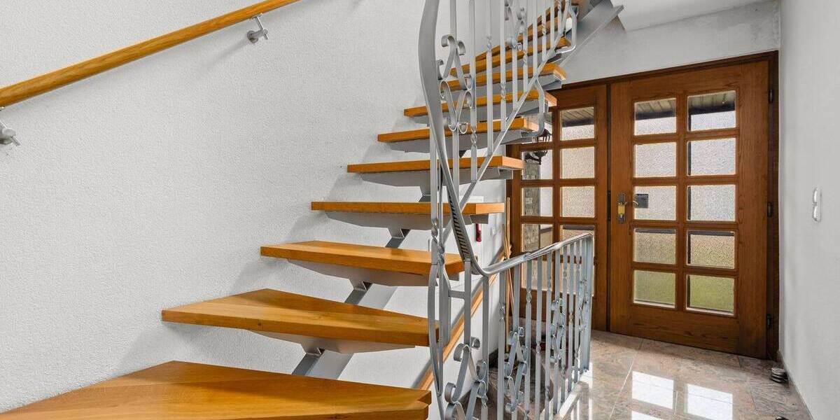 Mehrfamilienhaus, Wohnhaus Gelnhausen Höchst - 6 Zimmer, 219 m&sup2;, 395.000&euro; | Angebot:25742091