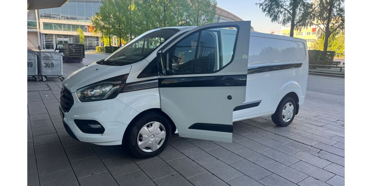 Ford Transit Custom 246.555 km 10.300 &euro; Frankfurt am Main 60389